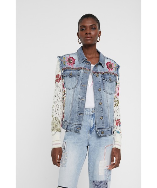 花柄デニムジャケット デニムジャケット Desigual デシグアル のファッション Desigual デシグアル のデニムジャケット 花柄 デニムジャケット swed50 をセール価格で購入できます Desigual デニムジャケット セール 人気商品ランキング の
