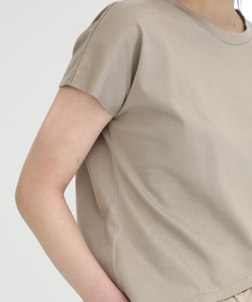 STUDIOUS（ステュディオス）の「【STUDIOUS】アシンメトリーコンビフレアトップス（Tシャツ/カットソー・レディース・ホワイト/ブラック/ベージュ/ピンク・FREE）」の19枚目の写真