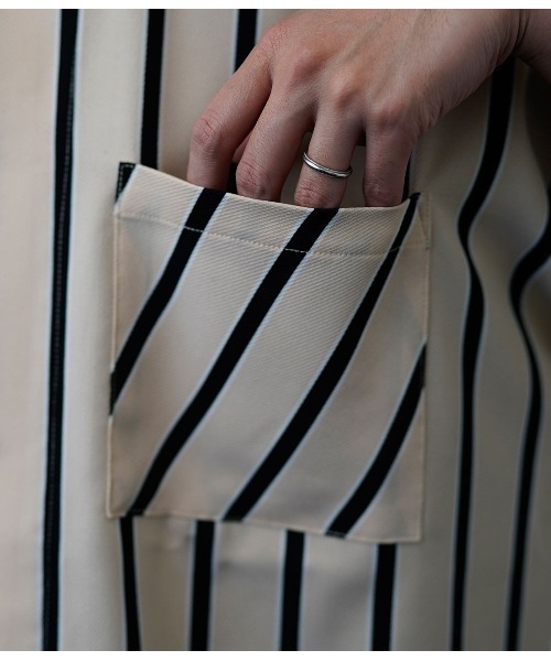 JUNRED（ジュンレッド）の「コックカラードルマンストライプシャツ（シャツ/ブラウス・メンズ・ホワイト/ブラック・M/L）」の10枚目の写真