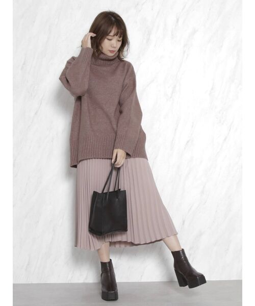 dazzlin(ダズリン)の「スリムフレアラインキャミワンピース(ワンピース・レディース・ベージュ/ピンク・FREE)」の7枚目の写真