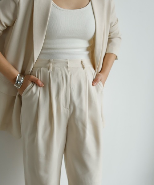 Auntie Rosa Holiday(アンティローザホリデー)の「麻調バスケットタックテーパード(スラックス・レディース・ブラック/ナチュラル/カーキ・FREE)」の18枚目の写真