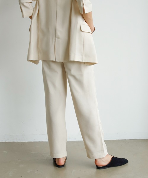 Auntie Rosa Holiday(アンティローザホリデー)の「麻調バスケットタックテーパード(スラックス・レディース・ブラック/ナチュラル/カーキ・FREE)」の15枚目の写真