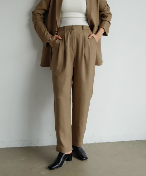 Auntie Rosa Holiday(アンティローザホリデー)の「麻調バスケットタックテーパード(スラックス・レディース・ブラック/ナチュラル/カーキ・FREE)」の20枚目の写真