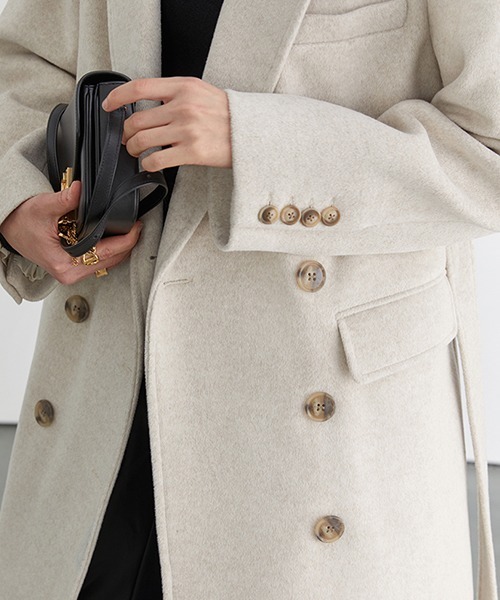 Fano Studios（ファノ ストゥディオズ）の「【Fano Studios】Belted double-breasted chester coat FD20D006（チェスターコート・レディース・アイボリー・L/S/M）」の8枚目の写真