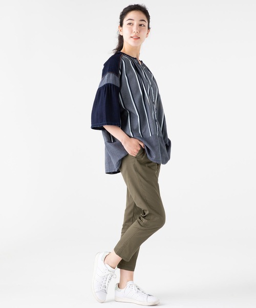 KRIFF MAYER Lady's Collection(クリフメイヤーレディースコレクション)の「【通気性・吸水速乾性】リラックステーパードパンツ(その他パンツ・レディース・ブラック/ベージュ/ネイビー/オリーブ・MEDIUM/LARGE)」の13枚目の写真