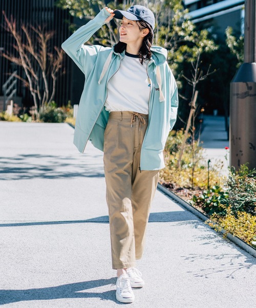 KRIFF MAYER Lady's Collection(クリフメイヤーレディースコレクション)の「【通気性・吸水速乾性】リラックステーパードパンツ(その他パンツ・レディース・ブラック/ベージュ/ネイビー/オリーブ・MEDIUM/LARGE)」の18枚目の写真
