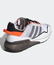 adidas X ピュア adidas（アディダス）の「ゼットエックス 2K ブースト ピュア [ZX 2K