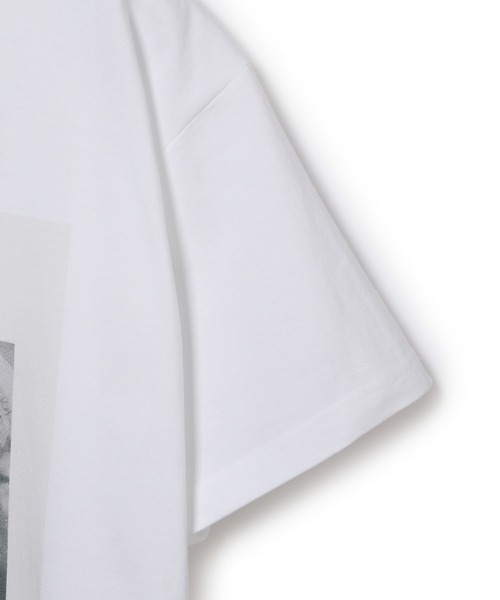 ADAM ET ROPE'（アダムエロペ）の「【ECM×10C】Keith Jarrett THE KOLN CONCERT（Tシャツ/カットソー・メンズ・ブラック×レッド/ホワイト×ブルー/ホワイト×イエロー/ブラック×イエロー/ブラック×ブルー/ホワイト×レッド・L/XL/M）」の21枚目の写真