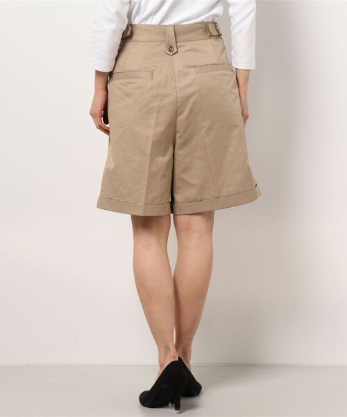 NICOLE CLUB（ニコル　クラブ）の「【NICOLE CLUB】ハーフパンツ（その他パンツ・レディース・ベージュ/カーキ/ブラック・MEDIUM）」の5枚目の写真