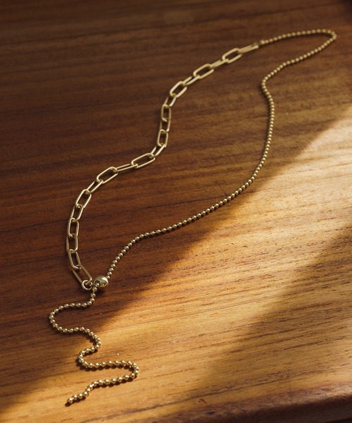 LOUNGEDRESS(ラウンジドレス)の「スライドコンビチェーンネックレス(ネックレス・レディース・ゴールド/シルバー・FREE)」の2枚目の写真