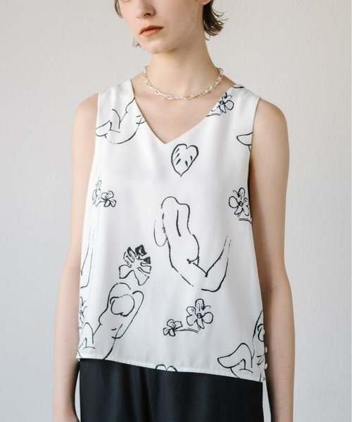 ACCL（エーシーシーエル）の「アートテキスタイル ノースリーブブラウス（シャツ/ブラウス・レディース・ピンク/ホワイト・FREE）」の2枚目の写真