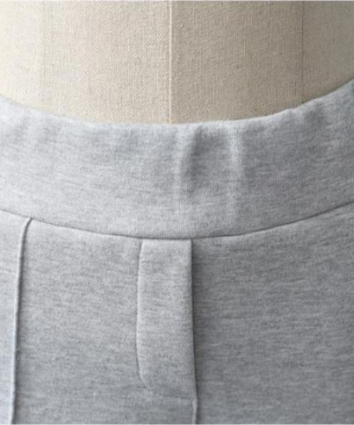 emi+（エミプラス）の「レイヤード風7分袖カットソー+センタープレスパンツセットアップ（セットアップ・レディース・グレー/ネイビー/ブラック/ブルー/ベージュ/チャコールグレー/ライトブルー/カーキ・S/M/L/XL）」の11枚目の写真