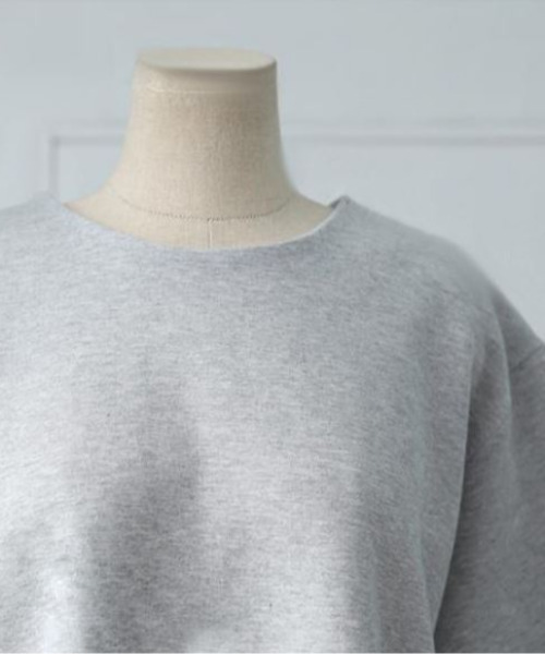 emi+（エミプラス）の「レイヤード風7分袖カットソー+センタープレスパンツセットアップ（セットアップ・レディース・グレー/ネイビー/ブラック/ブルー/ベージュ/チャコールグレー/ライトブルー/カーキ・S/M/L/XL）」の9枚目の写真