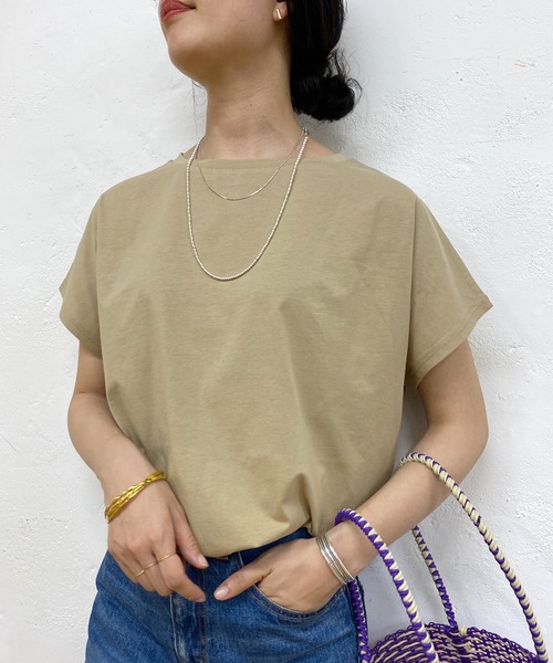 SHENERY（シーナリー）の「フレンチスリーブシルケットカットソー（Tシャツ/カットソー・レディース・ダークブラウン/ベージュ/オフホワイト・FREE）」の3枚目の写真