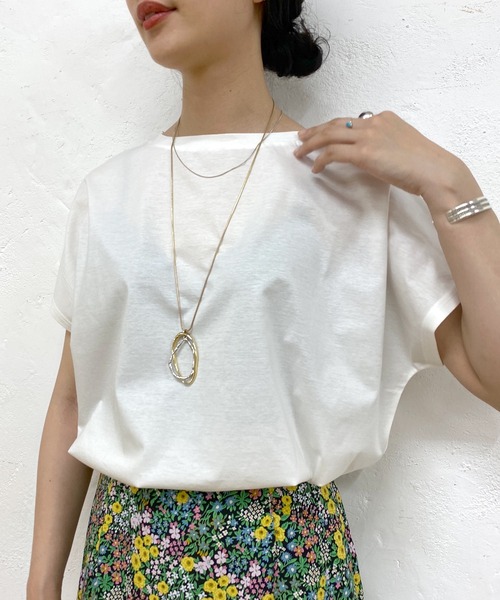 SHENERY（シーナリー）の「フレンチスリーブシルケットカットソー（Tシャツ/カットソー・レディース・ダークブラウン/ベージュ/オフホワイト・FREE）」の9枚目の写真