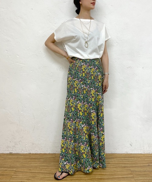 SHENERY（シーナリー）の「フレンチスリーブシルケットカットソー（Tシャツ/カットソー・レディース・ダークブラウン/ベージュ/オフホワイト・FREE）」の4枚目の写真