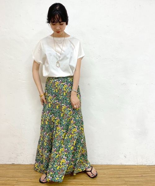 SHENERY（シーナリー）の「フレンチスリーブシルケットカットソー（Tシャツ/カットソー・レディース・ダークブラウン/ベージュ/オフホワイト・FREE）」の19枚目の写真