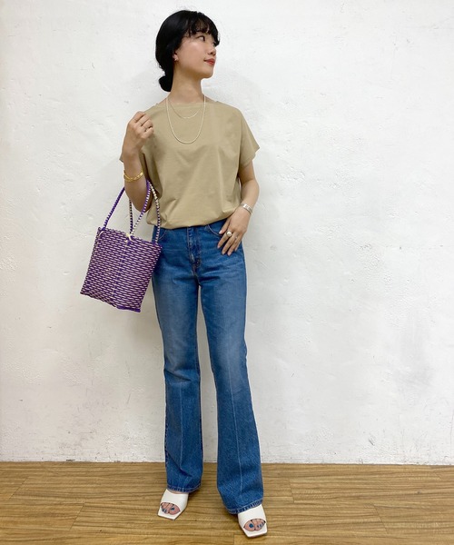 SHENERY（シーナリー）の「フレンチスリーブシルケットカットソー（Tシャツ/カットソー・レディース・ダークブラウン/ベージュ/オフホワイト・FREE）」の7枚目の写真