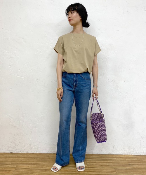 SHENERY（シーナリー）の「フレンチスリーブシルケットカットソー（Tシャツ/カットソー・レディース・ダークブラウン/ベージュ/オフホワイト・FREE）」の12枚目の写真