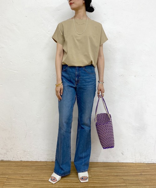 SHENERY（シーナリー）の「フレンチスリーブシルケットカットソー（Tシャツ/カットソー・レディース・ダークブラウン/ベージュ/オフホワイト・FREE）」の22枚目の写真