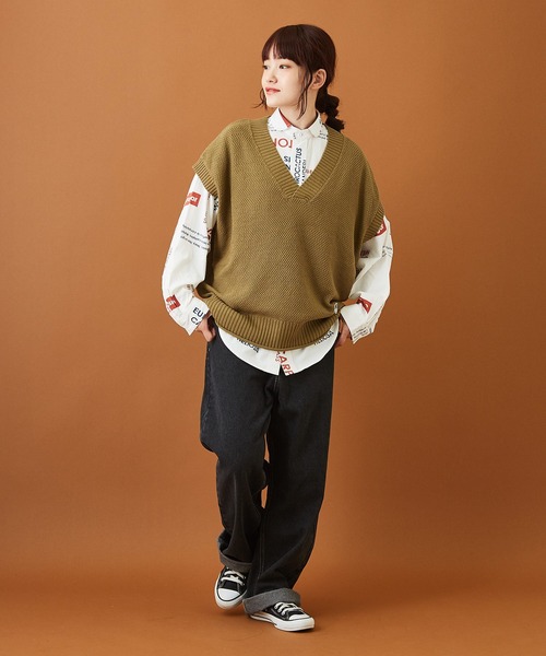 CUBE SUGAR（キューブシュガー）の「ブロードクロス 総柄プリント レギュラーシャツ（シャツ/ブラウス・レディース・ホワイト/チャコールグレー/ベージュ・M）」の8枚目の写真