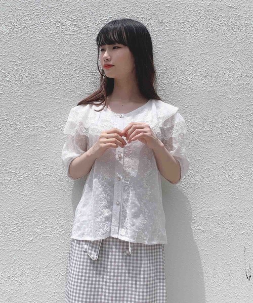 Clice de Paris(クリシェドゥパリス)の「K/チュールレース重ね衿ブラウス(シャツ/ブラウス・レディース・オフホワイト/アイボリー・ONESIZE)」の1枚目の写真