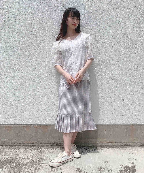 Clice de Paris(クリシェドゥパリス)の「K/チュールレース重ね衿ブラウス(シャツ/ブラウス・レディース・オフホワイト/アイボリー・ONESIZE)」の4枚目の写真