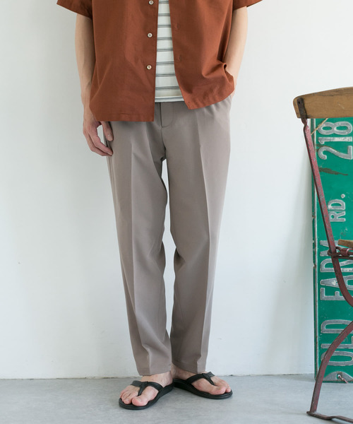 URBAN RESEARCH DOORS(アーバンリサーチドアーズ)の「コンフォートトラウザー(その他パンツ・メンズ・ネイビー/ブラック/グレー/モカ・40/38)」の4枚目の写真