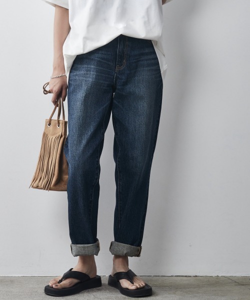 GEVS.(ジェイヴィス)の「<大きいサイズ>ボーイフレンドデニムパンツ GEVS.(デニムパンツ・レディース・ネイビー系/ブルー系/ホワイト系・80/106/114/96/84/92/88/122/98)」の5枚目の写真