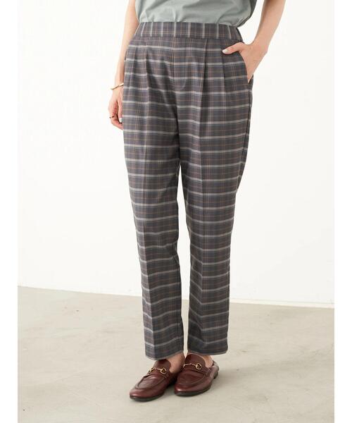earth music&ecology（アースミュージックアンドエコロジー）の「ストレッチテーパードパンツ(チェック) ＊（その他パンツ・レディース・ブラウン/グレー/アイボリー・S/M/L）」の4枚目の写真