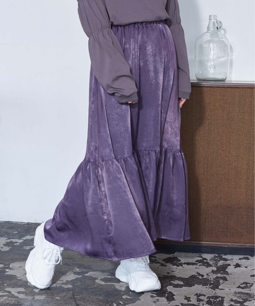 WEGO(ウィゴー)の「WEGO/サテンティアードフレアスカート(スカート・レディース・ブラック/パープル・FREE)」の9枚目の写真