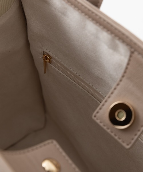 LOWELL things(ロウェル シングス)の「Carre/ファブリックフロントファスナ-2WAY BAG(トートバッグ・レディース・ブラウン/アイボリー/ダークベージュ・フリー)」の18枚目の写真