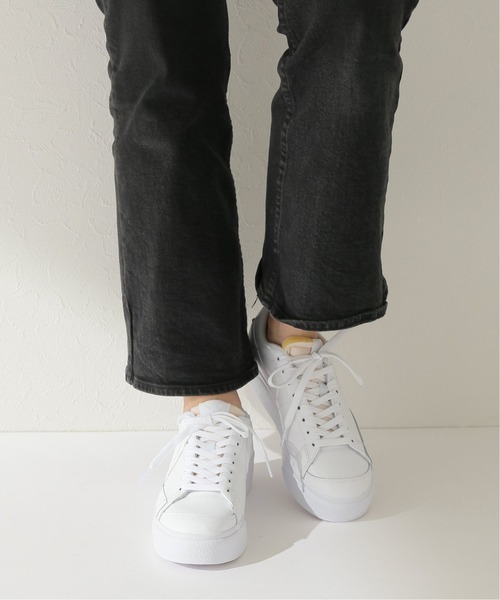 NIKE(ナイキ)の「【NIKE/ナイキ】Blazer Low Platform:スニーカー(スニーカー・レディース・ホワイト・23cm/24.5cm/24cm/23.5cm/22.5cm)」の12枚目の写真