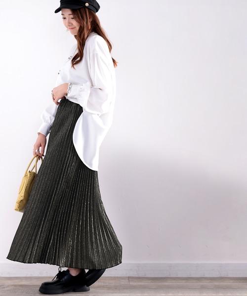 classicalelf（クラシカルエルフ）の「揺れて煌めく。ゴールドラメプリーツスカート（スカート・レディース・ブラック・X-LARGE/MEDIUM）」の8枚目の写真