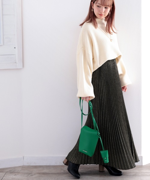 classicalelf（クラシカルエルフ）の「揺れて煌めく。ゴールドラメプリーツスカート（スカート・レディース・ブラック・X-LARGE/MEDIUM）」の9枚目の写真