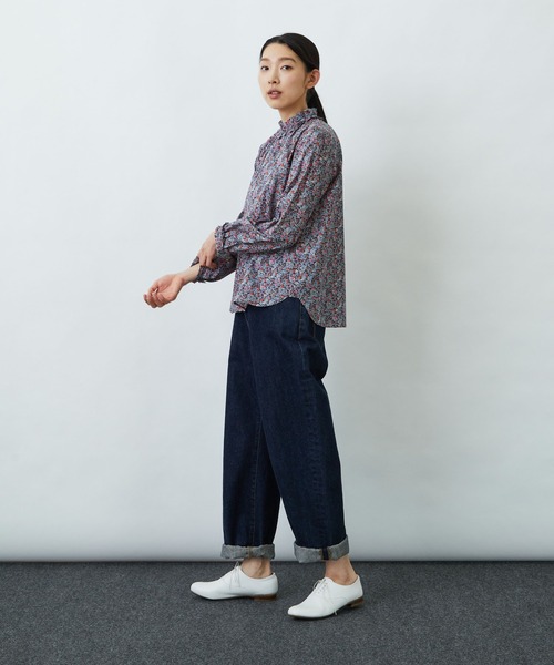 LOISIR（ロワズィール）の「リバティプリントフリルカラーブラウス 
