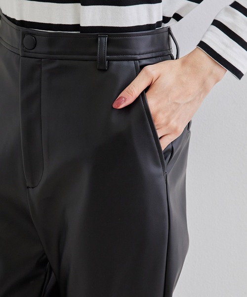 ROPE' PICNIC（ロペピクニック）の「フェイクレザーパンツ（その他パンツ・レディース・ブラック/ベージュ・36/38）」の10枚目の写真