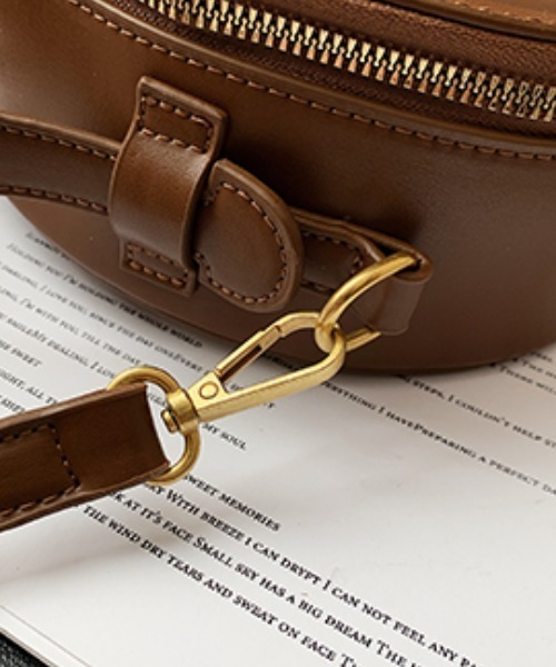 ACT(アクト)の「PUレザー 2WAY ラウンドポシェット(ショルダーバッグ・レディース・ブラック/ベージュ/ブラウン/ライトブラウン・FREE)」の17枚目の写真