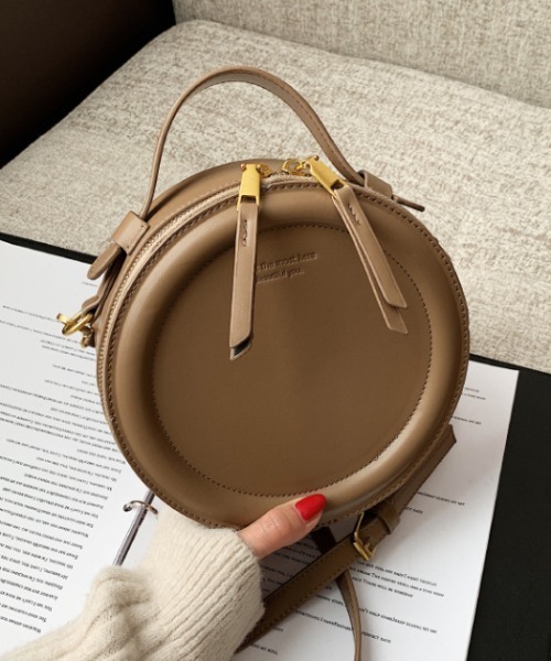 ACT(アクト)の「PUレザー 2WAY ラウンドポシェット(ショルダーバッグ・レディース・ブラック/ベージュ/ブラウン/ライトブラウン・FREE)」の19枚目の写真