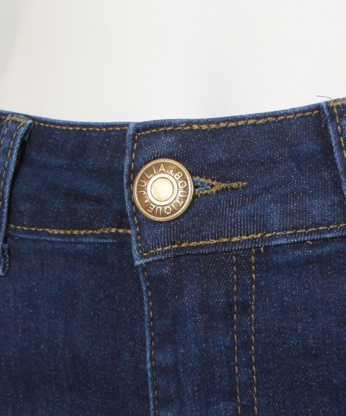 Julia Boutique（ジュリアブティック）の「ハイライズカットオフデニムパンツ/21520（デニムパンツ・レディース・ブラック/ネイビー/グレー/ブルー・LL/3L/S/M/L）」の6枚目の写真