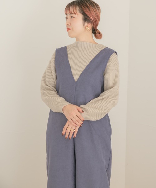 ITEMS URBANRESEARCH（アイテムズ アーバンリサーチ）の「ハイネックリブプルオーバー（ニット/セーター・レディース・ブラック/ミント/パープル/ブルー/オフホワイト/ブラウン/イエロー/ベージュ/グレー・FREE）」の2枚目の写真