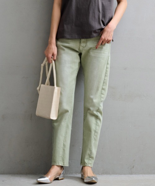 RANAN（ラナン）の「こだわりシルエット大人デニム（デニムパンツ・レディース・ベージュ/インディゴブルー/グレー/セージグリーン・61/67/73/64/70）」の4枚目の写真