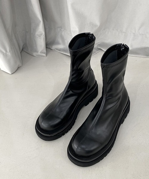HALEY PESCA（ヘーリーペスカ）の「HALEY PESCA/ボリューム厚底 バックジップショートブーツ（ブーツ・レディース・ホワイト/ブラック・36/38/40）」の10枚目の写真