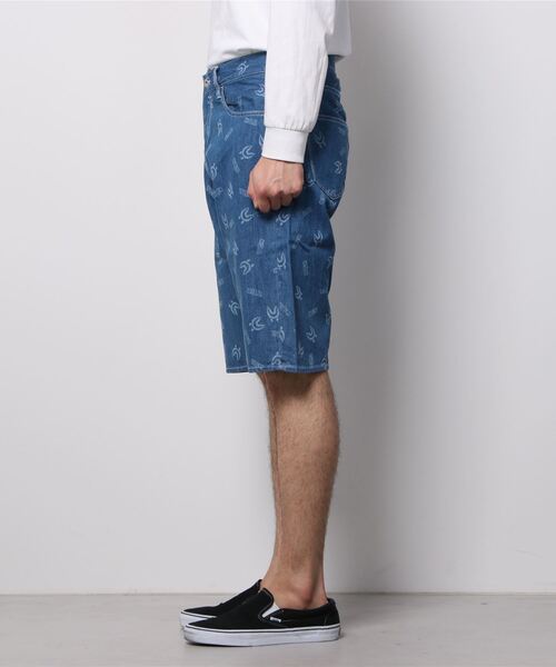 A BATHING APE(アベイシングエイプ)の「SHARK PATTERN DENIM SHORTS M(デニムパンツ・メンズ・インディゴブルー・SMALL/MEDIUM/LARGE/X-LARGE)」の5枚目の写真