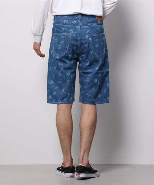 A BATHING APE(アベイシングエイプ)の「SHARK PATTERN DENIM SHORTS M(デニムパンツ・メンズ・インディゴブルー・SMALL/MEDIUM/LARGE/X-LARGE)」の4枚目の写真