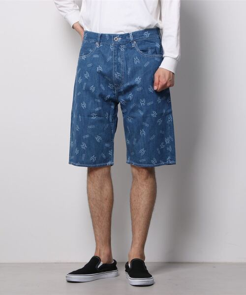 A BATHING APE(アベイシングエイプ)の「SHARK PATTERN DENIM SHORTS M(デニムパンツ・メンズ・インディゴブルー・SMALL/MEDIUM/LARGE/X-LARGE)」の2枚目の写真