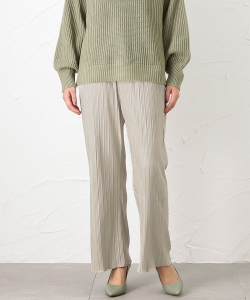 NAVY(ネイビー)の「カットフェイクスエード ストレートプリーツパンツ(その他パンツ・レディース・ベージュ/ブラウン/ブルー・M/L)」の18枚目の写真