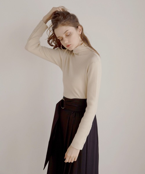 MIELI INVARIANT（ミエリインヴァリアント）の「Smooth Soft Turtle Knit（ニット/セーター・レディース・モカ/ブラウン/ブラック/アイボリー・FREE）」の4枚目の写真