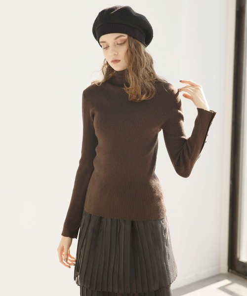 MIELI INVARIANT（ミエリインヴァリアント）の「Smooth Soft Turtle Knit（ニット/セーター・レディース・モカ/ブラウン/ブラック/アイボリー・FREE）」の2枚目の写真