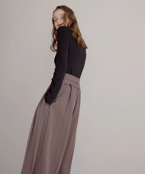 MIELI INVARIANT（ミエリインヴァリアント）の「Smooth Soft Turtle Knit（ニット/セーター・レディース・モカ/ブラウン/ブラック/アイボリー・FREE）」の22枚目の写真